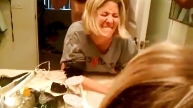 a mulher põe uma janela Da Loja filmes pornograficos brazileiros