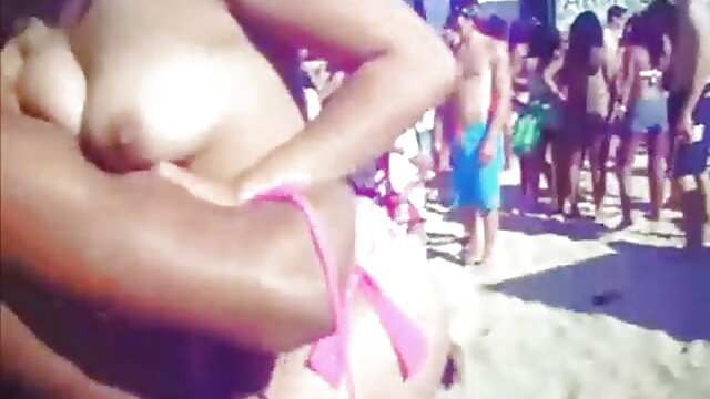 Vipissy-platinum-blonde babe tenta mijo guzzling em travesso melhores sites brasileiros de porno filme hardcore pee
